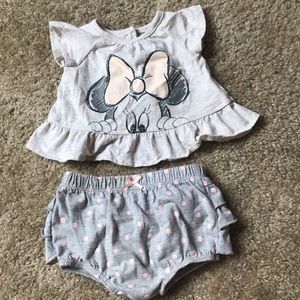 Minnie Mouse outfit